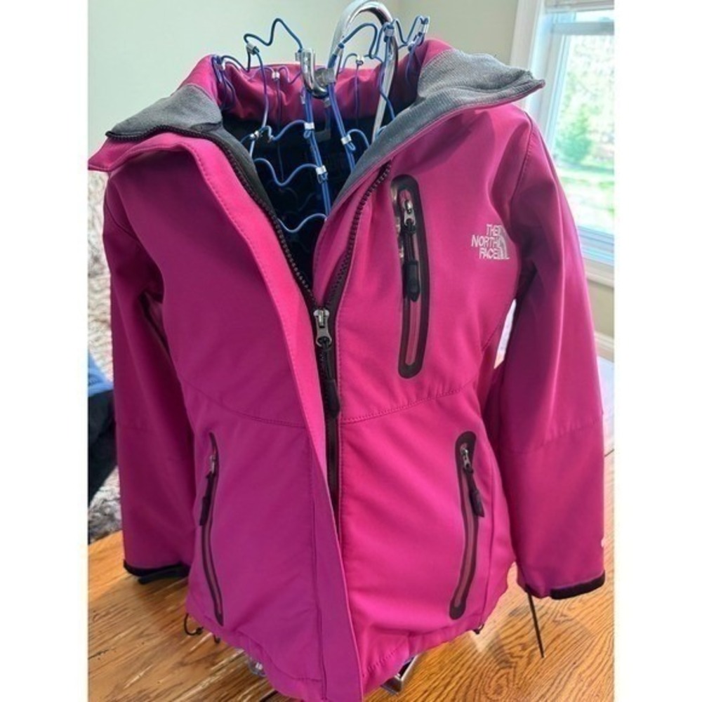 The North Face Summit Series GORE-TEX Windstopper Softshell Jacket - Pink - S